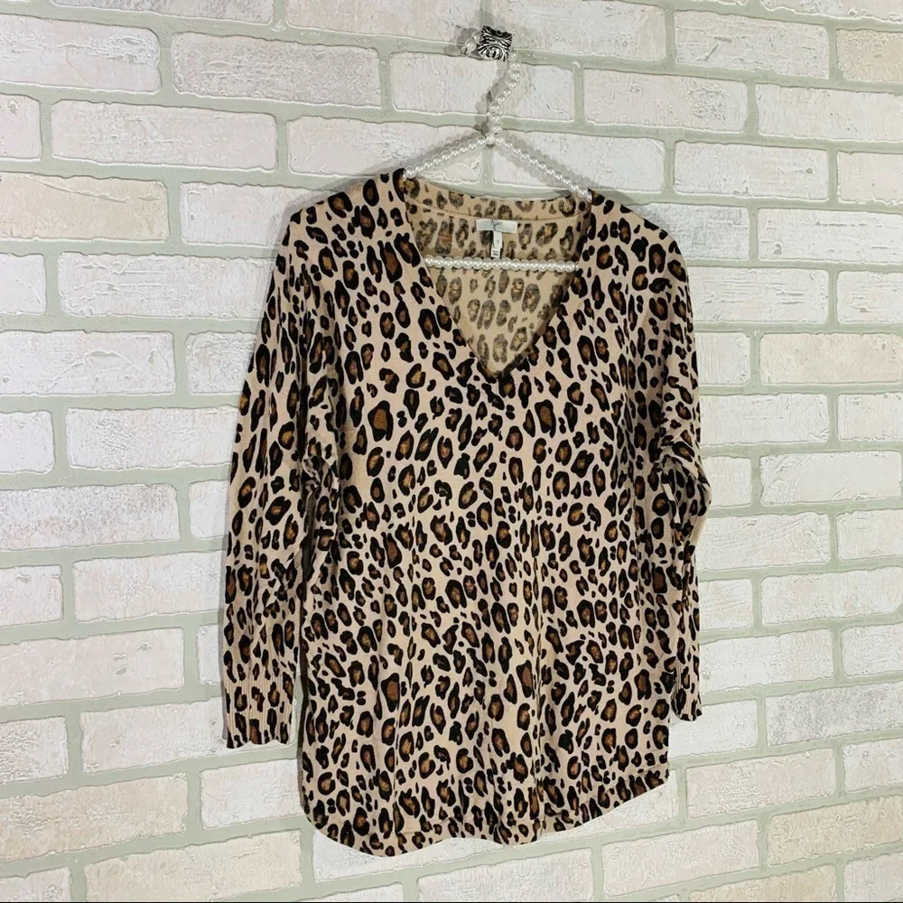 Joie Bold Leopard Print Chyanne Sweater Size S